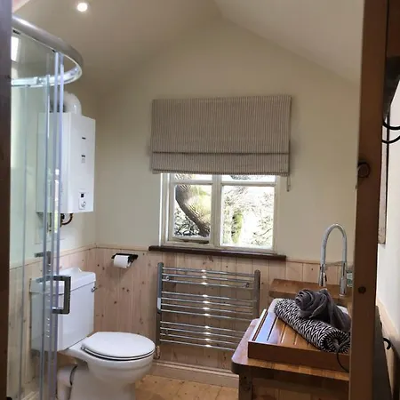 Woodpecker Cabin With Hot Tub King's Lynn Exterior photo